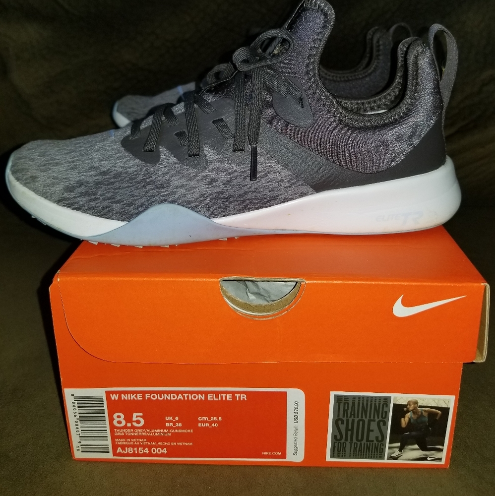 Womens Nike Foundation Elite TR